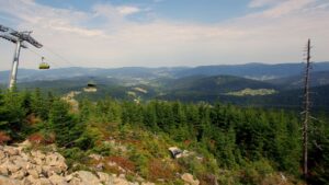 widok na góry, kolej linowa